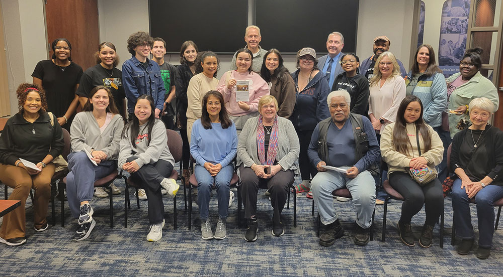 Attendees of Baha'i Club's Meaningful Conversations
